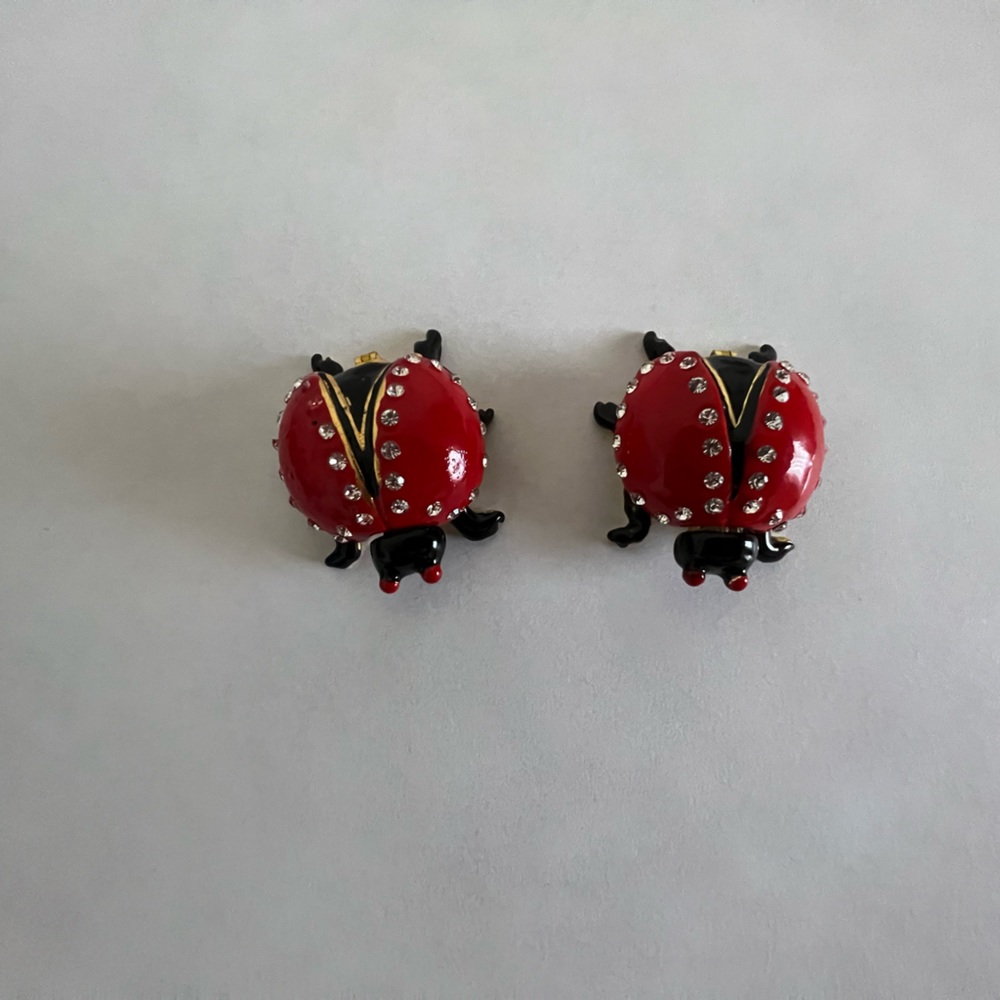 Joan Rivers Happy Bee Pin
